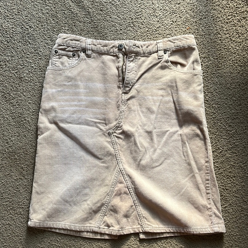 Knee length skirt